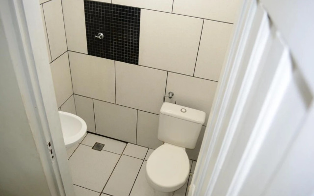Lize Hotel-Hostel