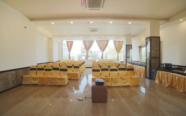 Capital O 48942 Hotel Ashoka Imperial