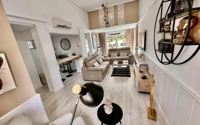 Luxurious Frontline Golf Villa on Mar Menor Golf