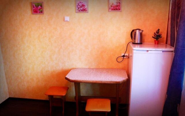 Dobrye Sutki Apartment on Merlina 20