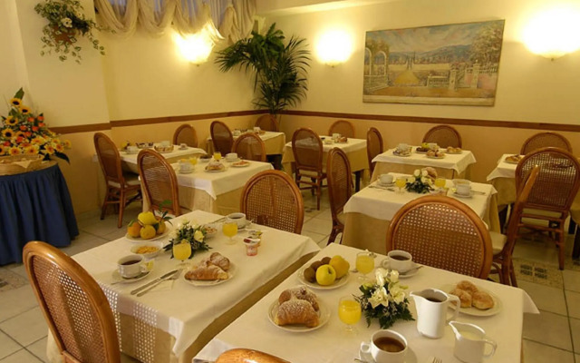 Hotel Eden