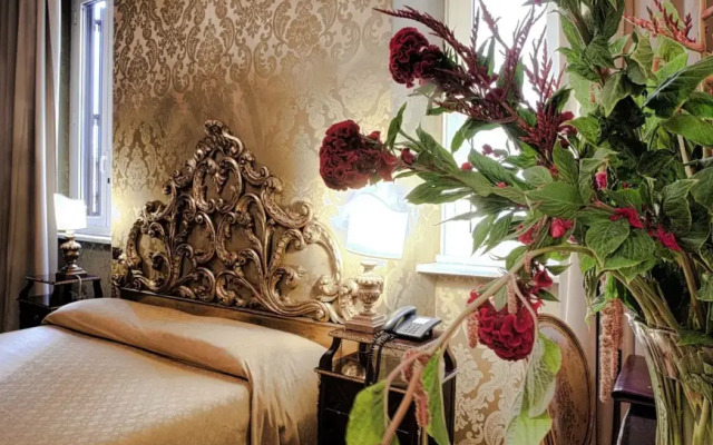 Des Epoques Hotel