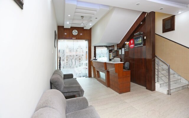 OYO 8336 Hotel De Gold