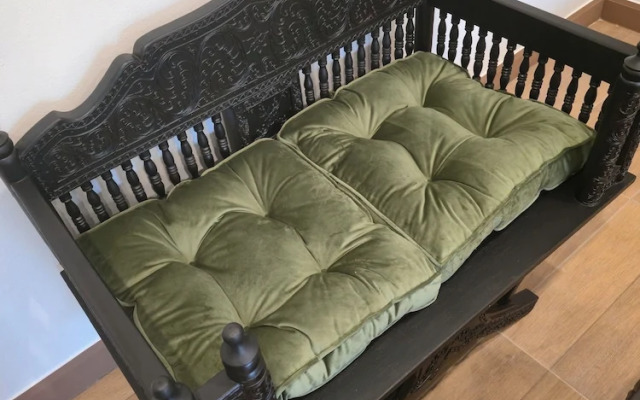 Blue Palm Residence Kata