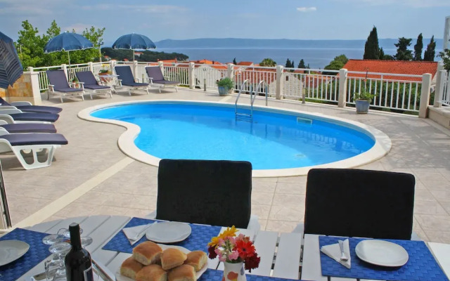 Luxury Accommodation Mirula