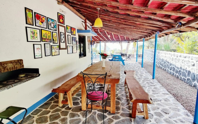 Aqua Arina Holiday Farm House