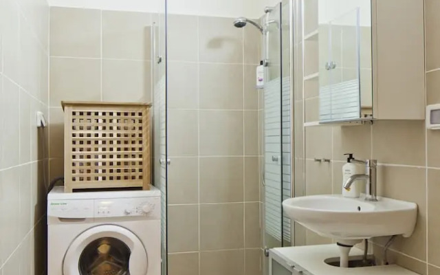 TLV Suites By The Sea - 2 Rooms