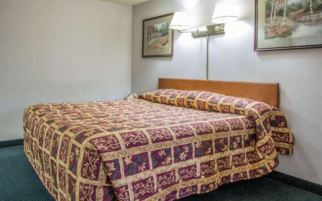 Rodeway Inn Bedford