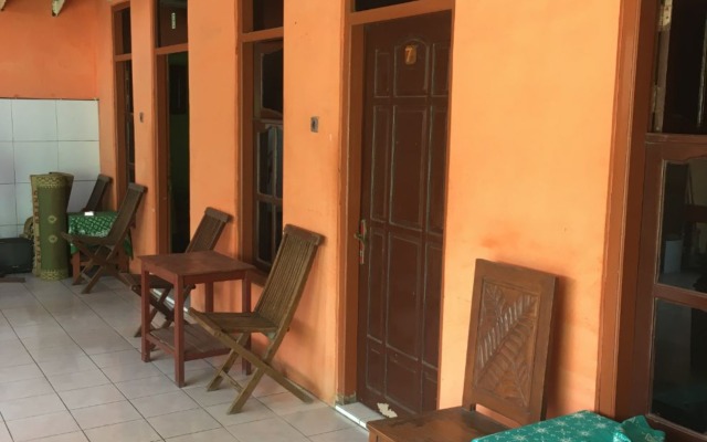 Hotel Trias Parangtritis