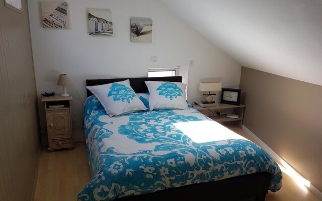 Holiday home Aqueducienne