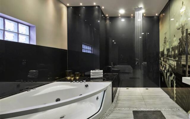 Hotel Paris Luxury Suites