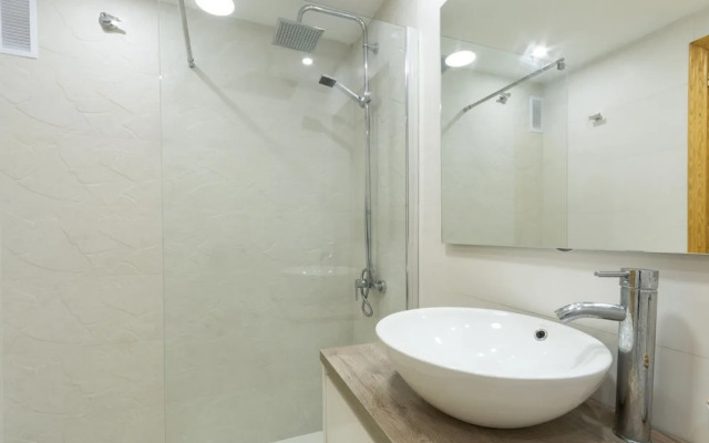 Begonia in Daim s With 2 Bedrooms and 1 Bathrooms