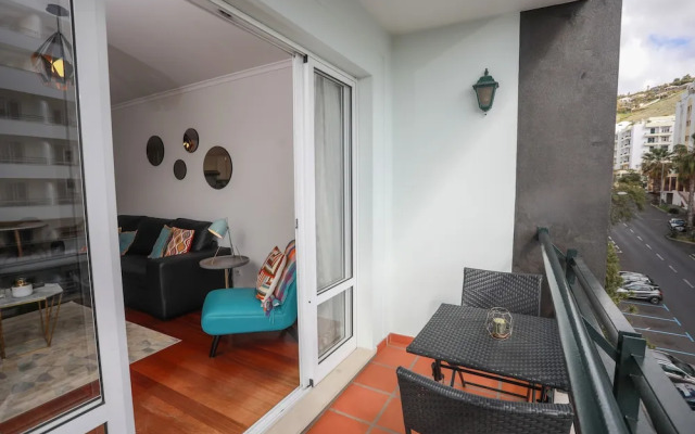 Forum Apartment