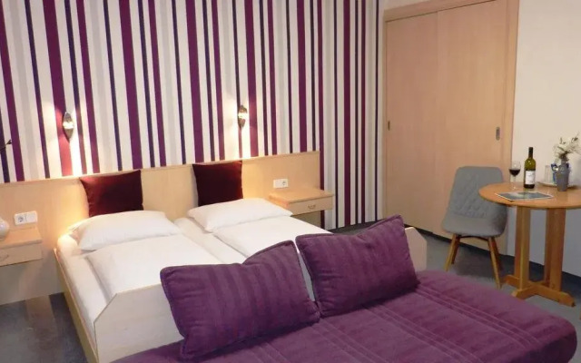 Rooms 73