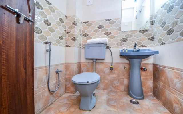 Hotel Mayur by OYO Rooms