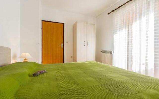 Apartments Valbandon