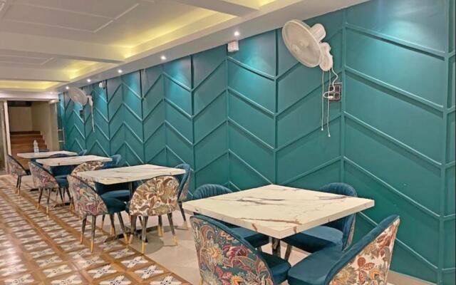 Hotel Royal Palm Inn