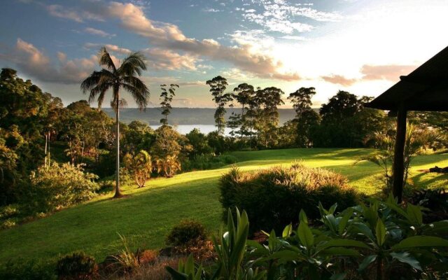 Misty View Cottages Montville