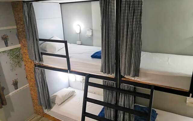 Backpack Hostel Kohyaoyai