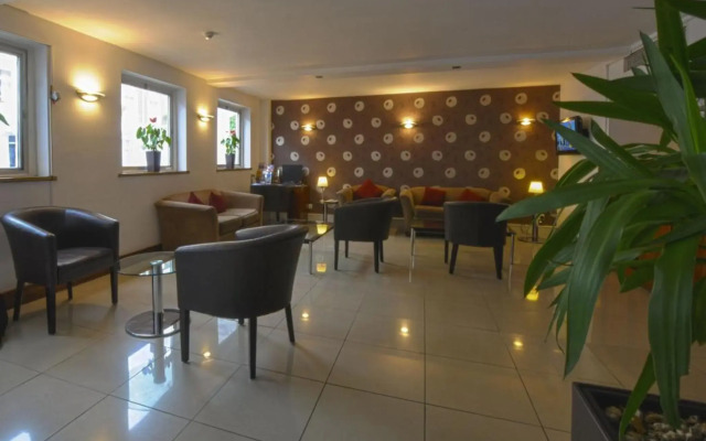 Kensington Court Hotel