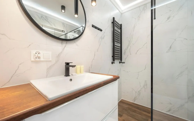Wroclaw Center Apartment by Renters