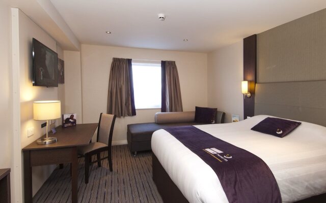 Premier Inn Exeter (M5 J29)