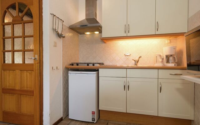 Quaint Apartment in Oosterend Terschelling near Sea