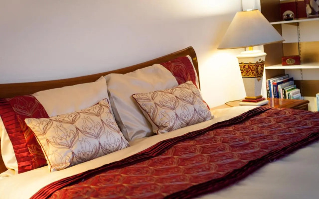 The Traquair Park Residence