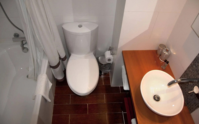 Austral Suites