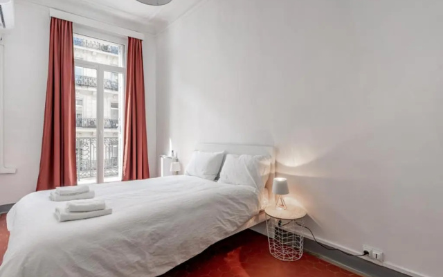 Superb apartment 100sqm, 5 min from the Old Port