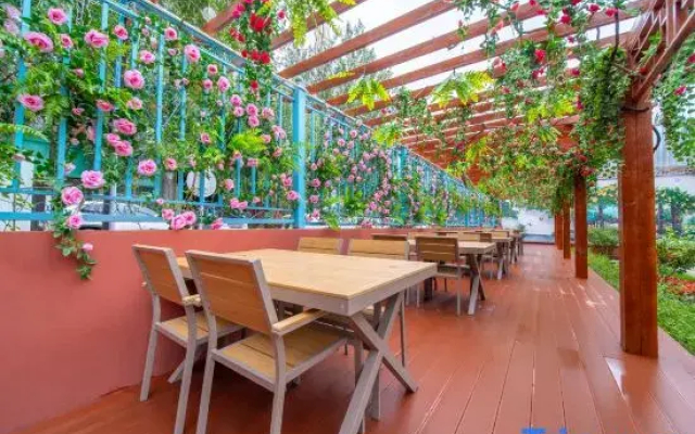 Yining Nalan Pavilion B&B