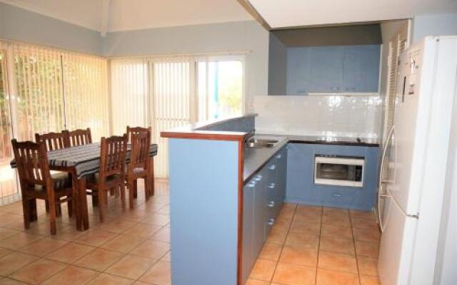 Osprey Holiday Village Unit 115 Plenty Of Room For A Boat Car And Large Family