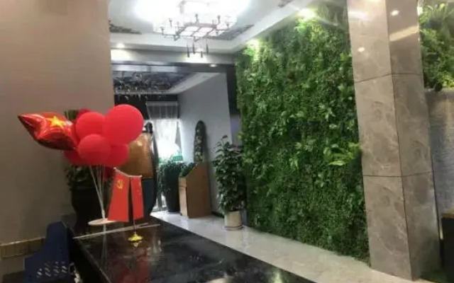 Forest Mansion Hotel