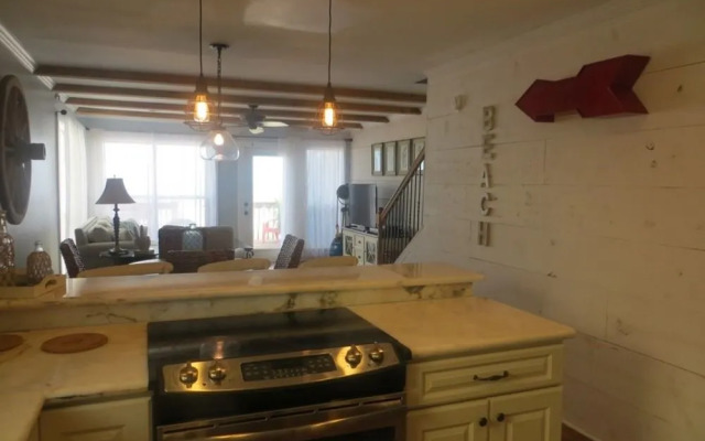 Comfort Breeze by RedAwning