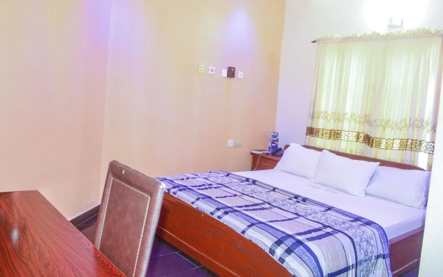 Emrosy Hotels