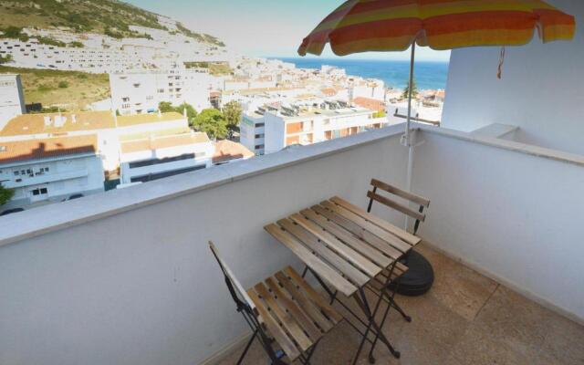 Sesimbra 99 - T2 Apartment