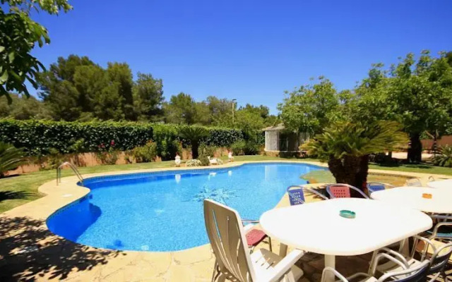 Holiday Home Paradise