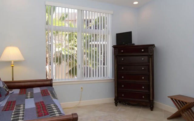 Bradenton Beach Club D
