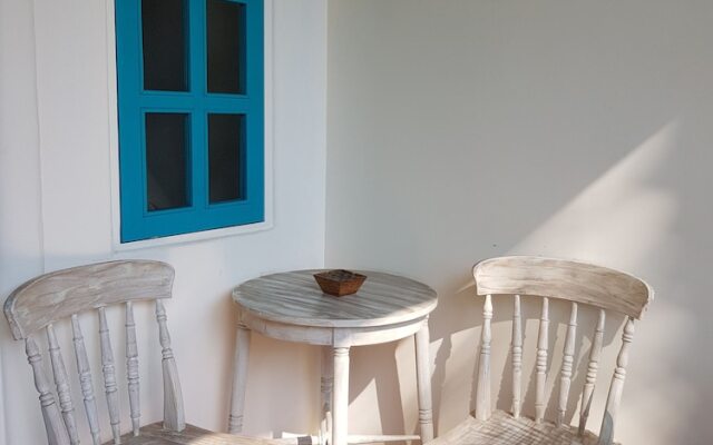 White Coconut Cottage