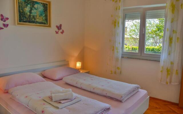 Apartment Skale