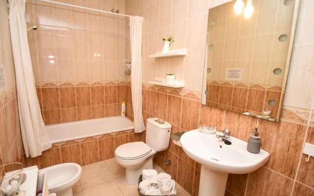 Serva La Bari Studio