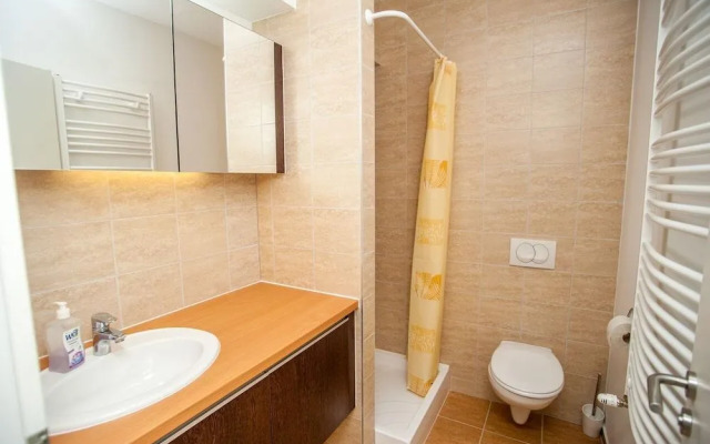 BL YachtClub & Apartments