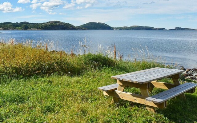Holiday Home in Lysøysundet
