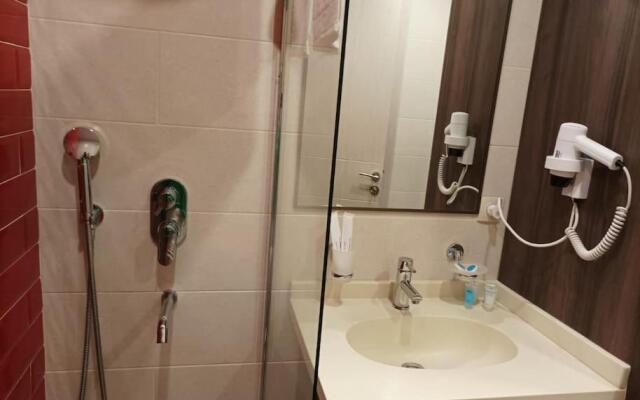 Leo Group Apartment 14-308B Sunrise Batumi