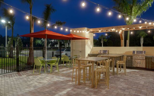 Home2 Suites by Hilton Lakewood Ranch