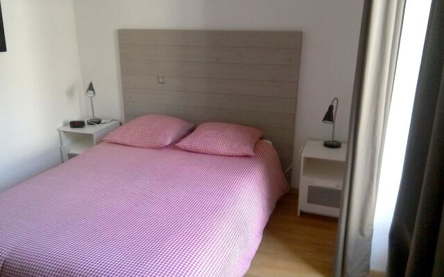 Apartment With 2 Bedrooms in Bagneres-de-luchon, With Wonderful Lake V