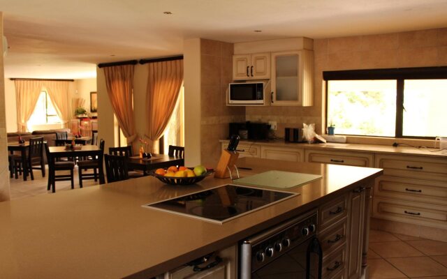 Blue Hills Lodge & Conference Centre