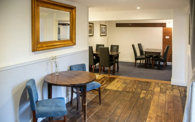 Sutton Staithe Hotel