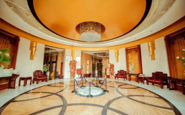 Floral Hotel · YunFu City King Royal Hotel