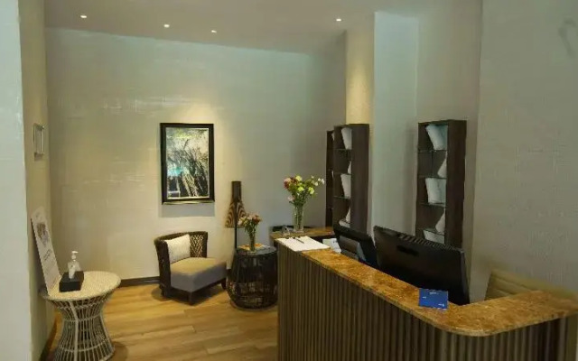 Radisson Blu Hotel  Residence Nairobi Arboretum